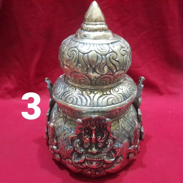 BARANG ANTIK MAHKOTA RAJA BAHAN KUNINGAN SARI - NOMER 3