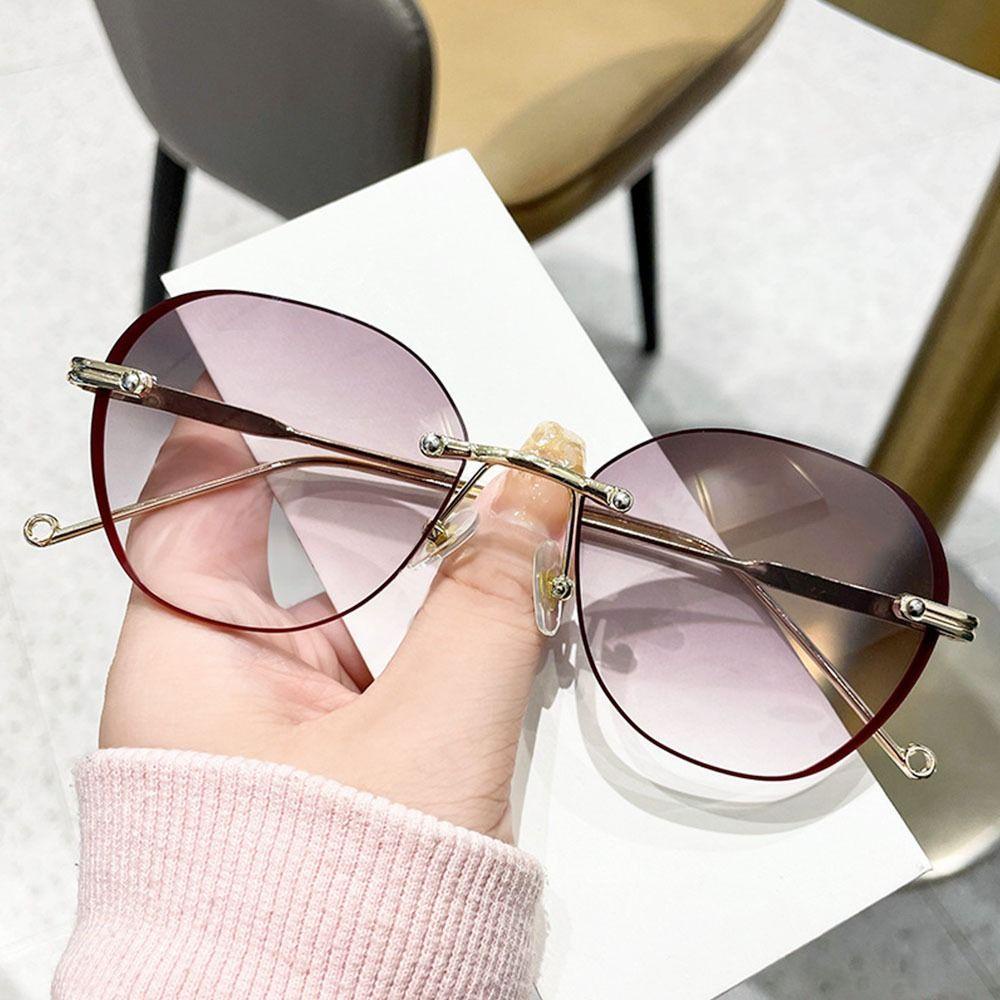 Lily Kacamata Baca Fashion Portable Pelindung Mata Vintage Ultra Ringan Frame