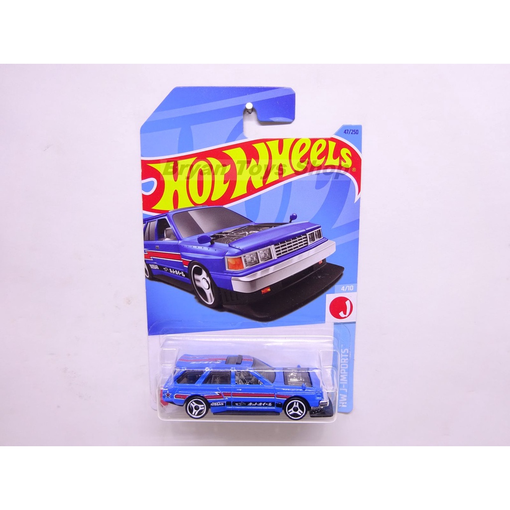 Hot Wheels Nissan Maxima Drift Car Biru