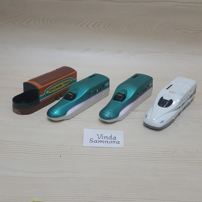 Takara Tomy Plarail Cangkang Kereta Lokomotif