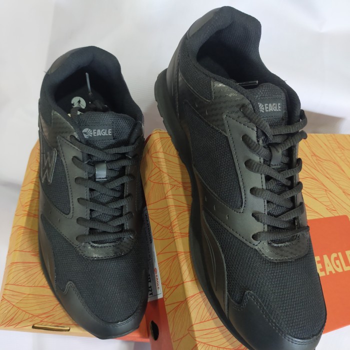 Sepatu Sneakers pria big size 45-48 Eagle warrior full black