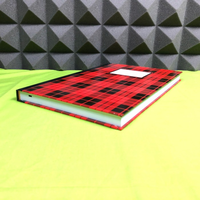 

BUKU TULIS HARD COVER FOLIO KIKY ISI 200 LEMBAR Murah
