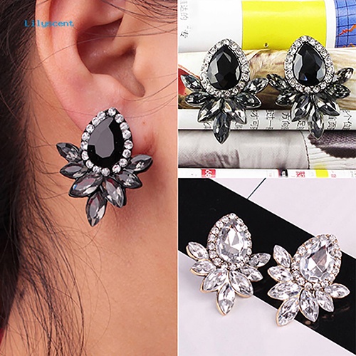 Lilyscent 1pasang Fashion Wanita Bentuk Bunga Berlian Imitasi Ear Stud Earrings Perhiasan Hadiah