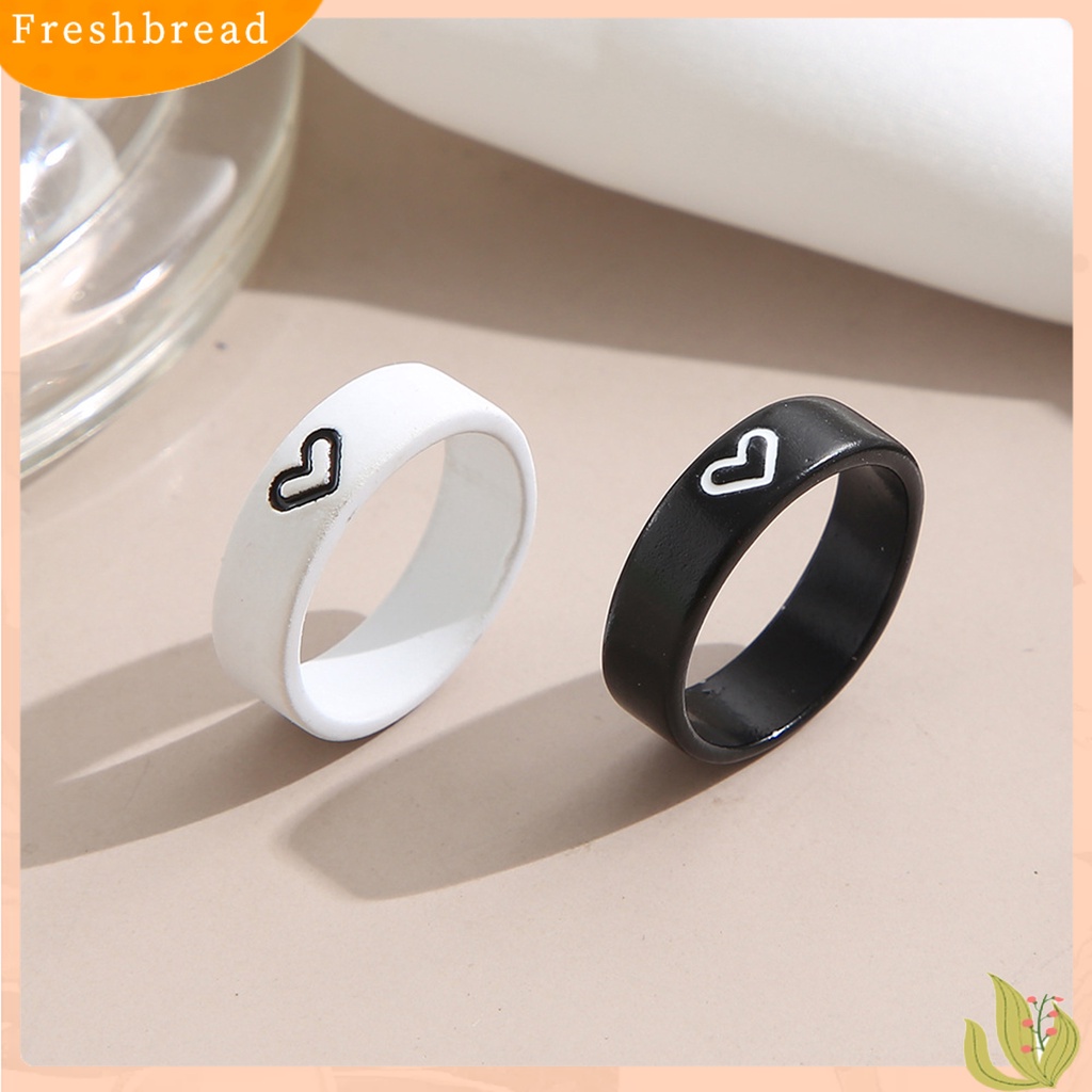 &lt; Freshbread &gt; 1pasang Cincin Pasangan Warna Kontras Temperamen Hadiah Valentine Teman Baik Lucu Berbentuk Hati Jari Cincin Untuk Anniversary