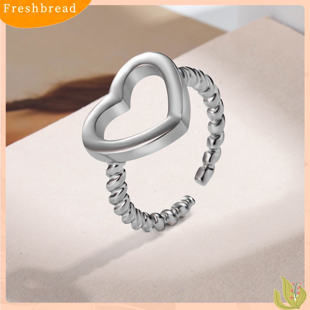 &lt; Freshbread &gt; 2Pcs Cincin Pasangan Berongga Berlapis Jantung Perhiasan Pembukaan Cincin Jari Yang Dapat Disesuaikan Hadiah Hari Kasih Sayang