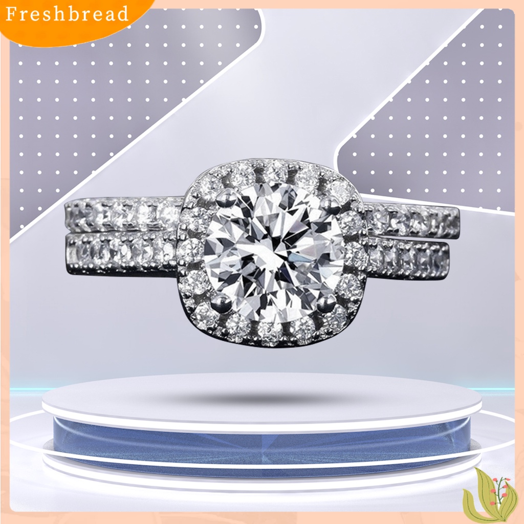 &lt; Freshbread &gt; 1pasang Cincin Couple Geometris Persegi Berlian Imitasi Perhiasan Cincin Kilau Terang Indah Untuk Pernikahan