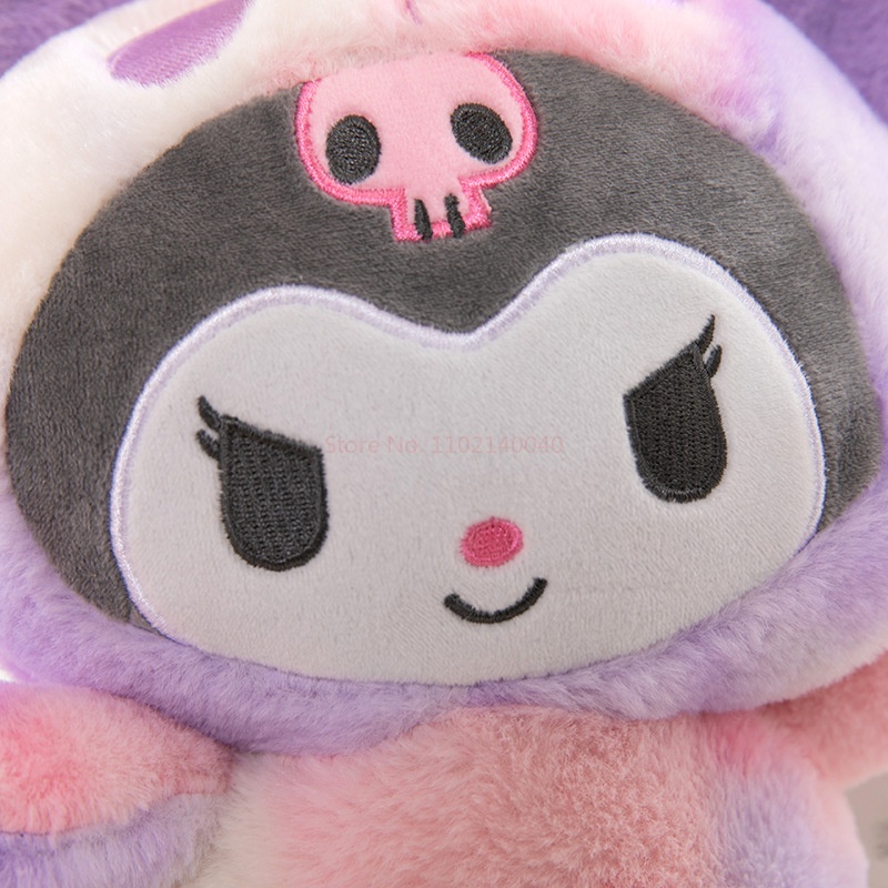 Sanrio Plush Toy Cinnamoroll Anime Figure Lucu Kuromi Hello Kitty Warna-Warni Mainan Mewah Gadis Kawaii Dekorasi Kamar Mainan Liburan