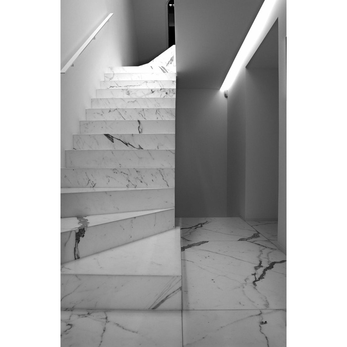 geranit/keramik tangga 30x100 granite list plint putih motif marmer