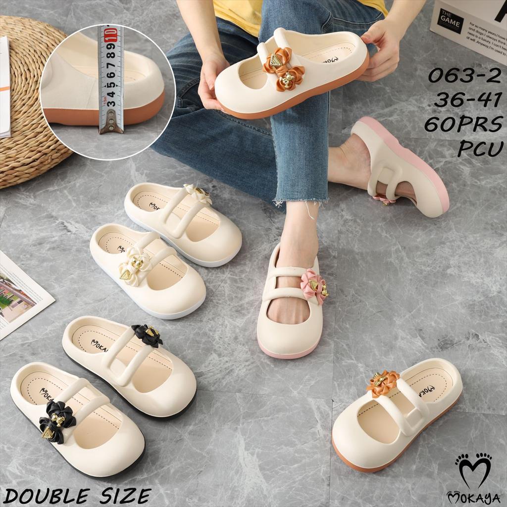 Sandal Slop Jelly Wanita Ban Gesper Kotak Besar Tengah Pita Bunga Samping Permata Bear Gold Sol Tebal Super Empuk Pretty Mewah Import Mokaya / Size 36-41 (063-2)