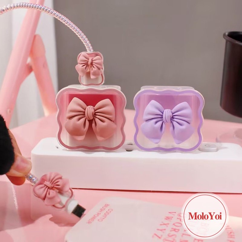 Set Lengan Kabel Data Tepi Bergelombang 5in1 Kompatibel Untuk Apple 18/20W Adapter Charger Cute Strawberry Bear Toy Story Love Heart Lovely Bowknot Cable Soft Cover Dengan Pelindung Gigitan