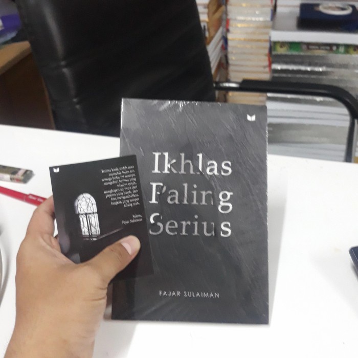 BUKU IKHLAS PALING SERIUS , FAJAR SULAIMAN