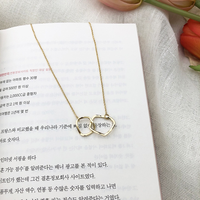 Sederhana Berkelas Kalung Perempuan ins Trendi Influencer Klavikula Rantai Ganda Interlocking Pendant choker Mori Necklace