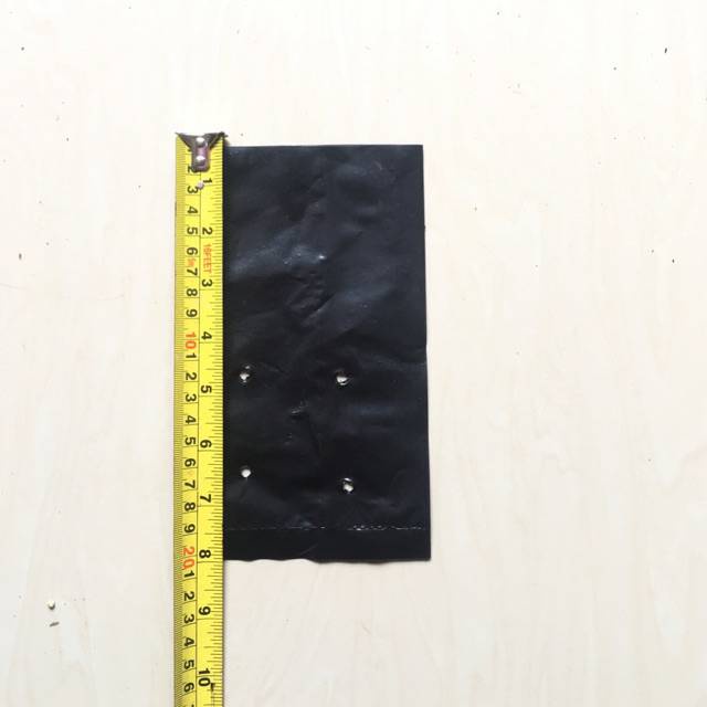 

Polybag ukuran 20 x 20 (isi 20 lembar)