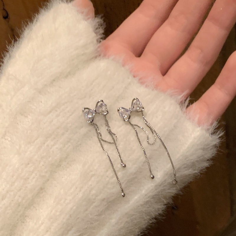 Bowle Anting Filial Gaya Panjang Anting Temperamen Wanita Desain Sensor Canggih Anting Manis Anting Manis