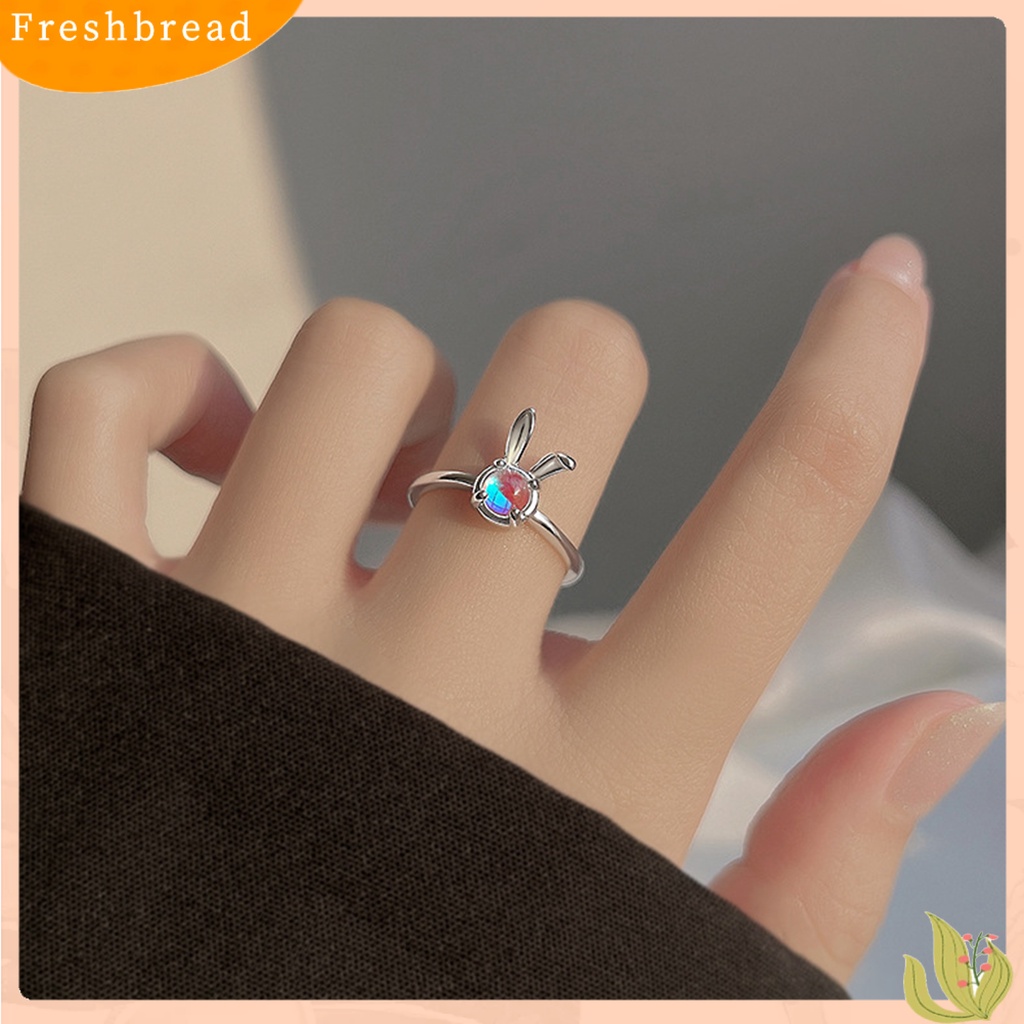 &lt; Freshbread &gt; Jari Band Kristal Imitasi Geometris Kilau Terang Mengkilap Poles Dekorasi Indah Minimalis Faux Moonstone Rabbit Rings Perhiasan Fashion