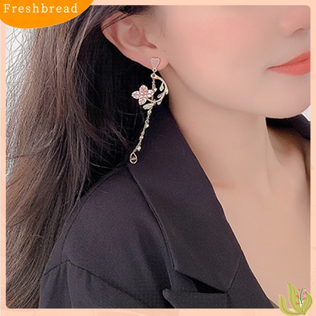 &lt; Freshbread &gt; 1pasang Anting Tusuk Perhiasan Bunga Asimetris All Match Anting Rumbai Menjuntai Untuk Pacaran