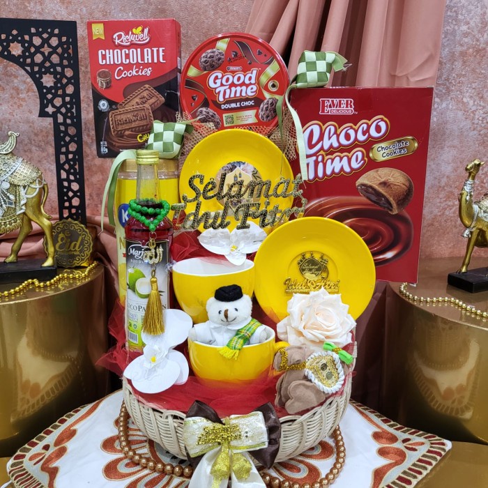 

Paket Dekorasi Lebaran Idul Fitri Hampers Parcel Hadiah Kue Kering 103 - A