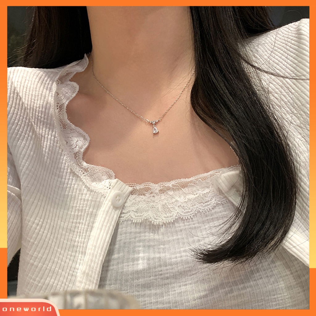 [EONE] Kalung Baja Titanium Berlian Imitasi Mengkilap Inlay Kupu-Kupu Liontin Rantai Ganda Gaun Elegan-Up Warna Perak Wanita Choker Sweater Necklace Aksesoris Perhiasan Hadiah