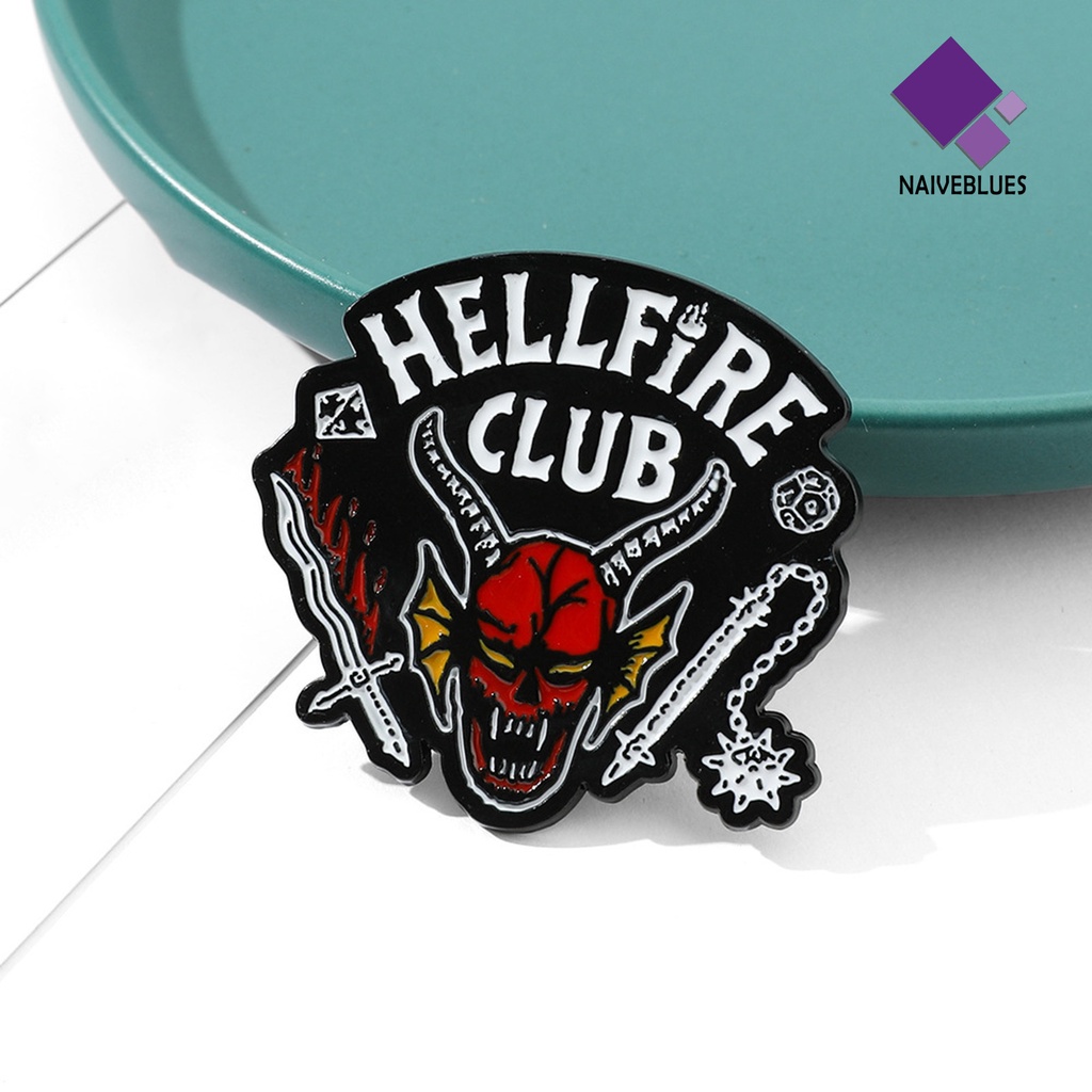 &lt; Naiveblues &gt; Stranger Things Brooch Hell Club Eye-catching Portable Gaun Halus Bros Wajah Tahan Lama Untuk