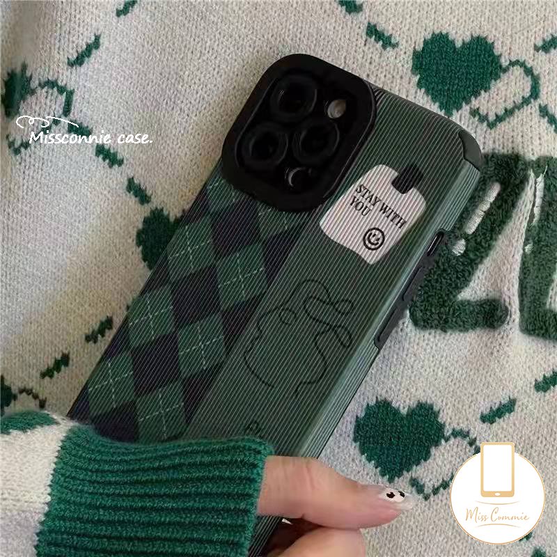 IPHONE Retro Kotak-Kotak Bunga Cinta Hati Case Kompatibel Untuk Iphone11 12 14 13 Pro MAX X 7Plus XR XS Max7 8 Plus Silikon Tekstur Kulit Mewah Berlian Senyum Lembut Shockproof Cover