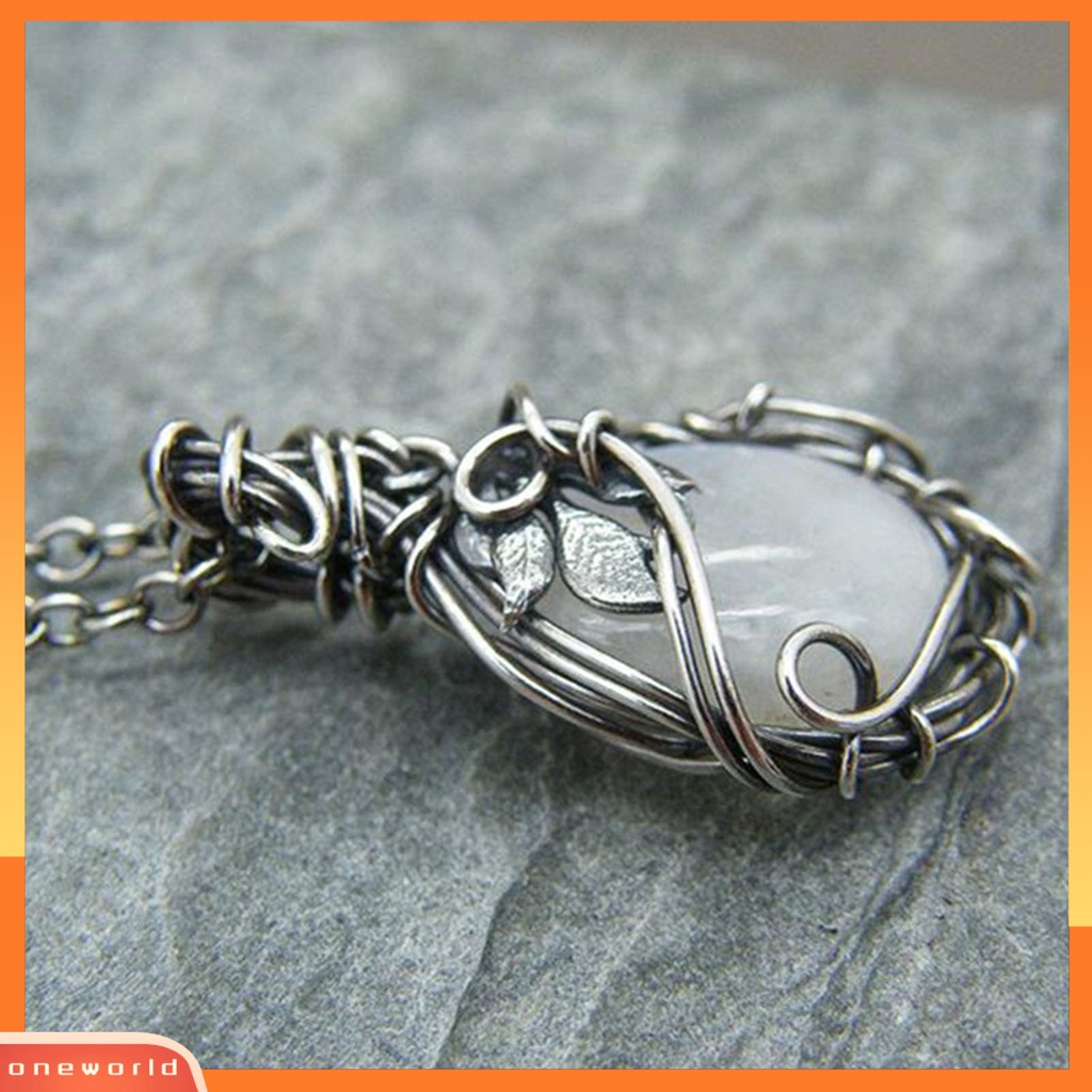 [ONE] Kalung Klavikula Rantai Ekstensi Motif Daun Pengerjaan Halus Faux Moonstone Pendant Charm Necklace Untuk Wanita