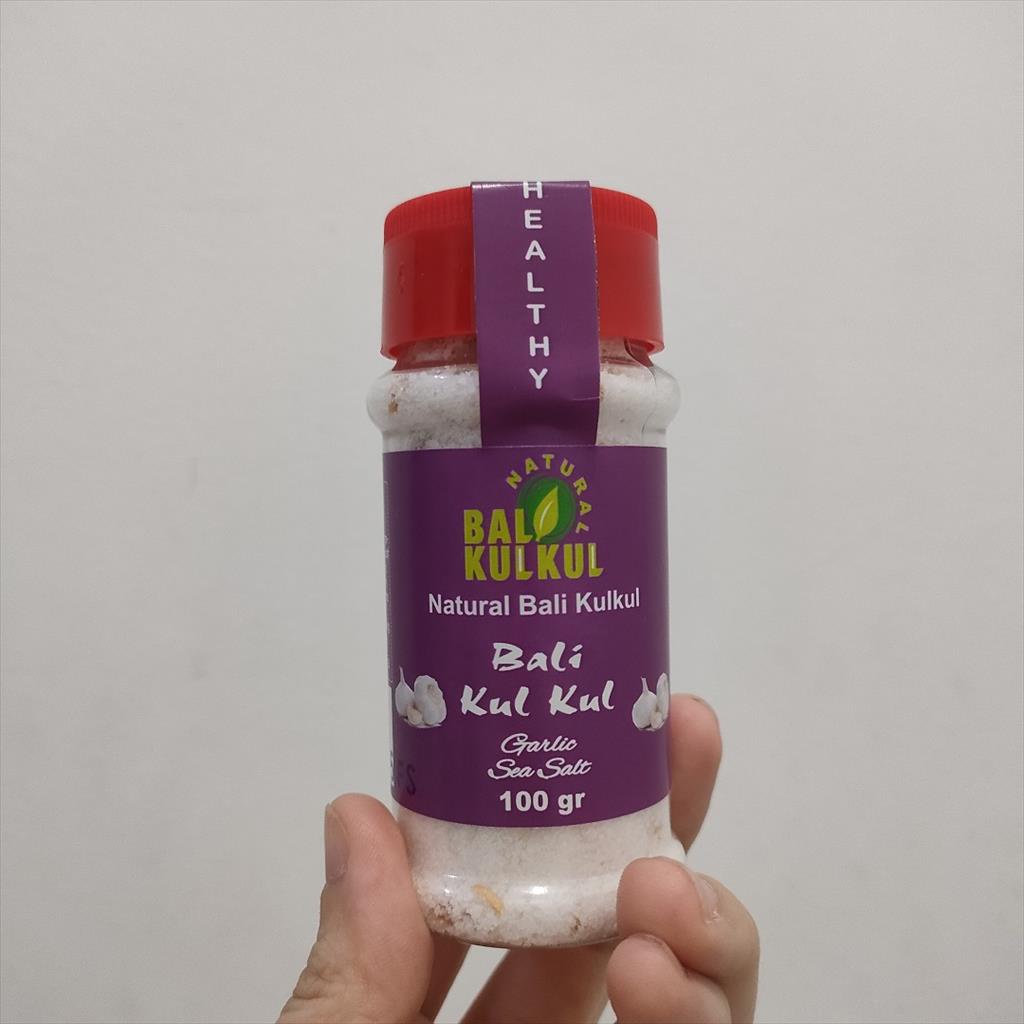 

Garlic Sea Salt Shaker 100g ( Garam Laut Bumbu Bawang Putih ) - Bali Kulkul