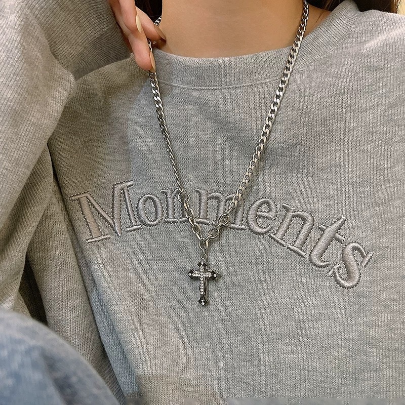 Aksesoris Kalung Salib Pasang Cahaya Mewah Pasangan Liontin Hip Hop