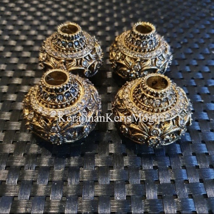 

Mendak Selut Keris Batu Gold Tebal Termurah