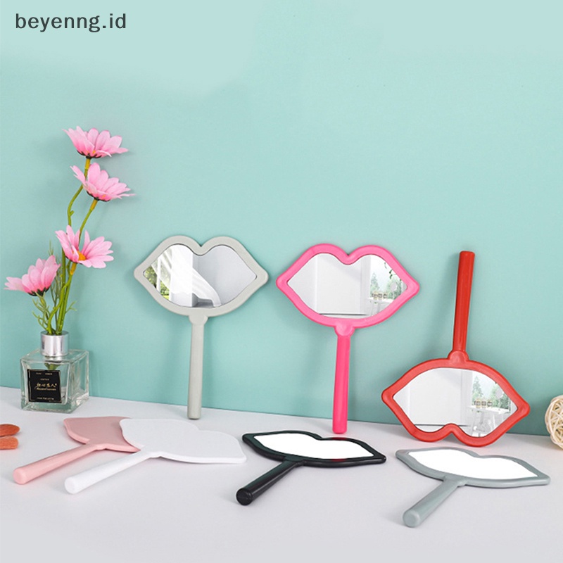 Beyen 1PC Cermin Rias Genggam Bentuk Bibir Makeup Mirror DIY Mini Cermin Kecil ID