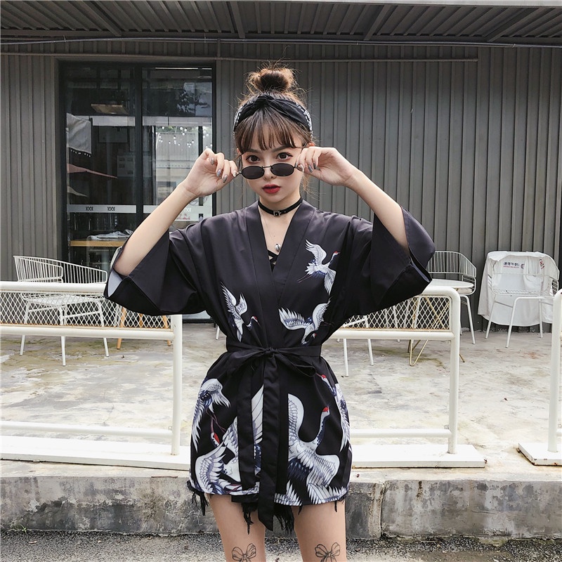 Cetak Derek Hitam Dan Putih Kimono Pantai Pria Dan Wanita Longgar Kardigan Harajuku Jepang Haori Unisex