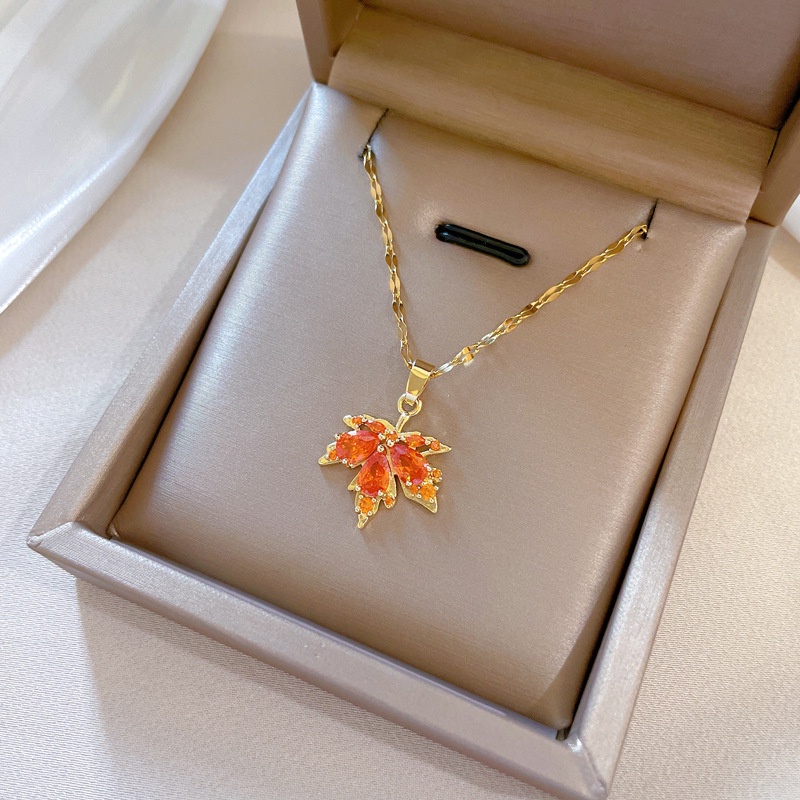 Liontin Daun Maple Merah Zirkon Fashion Wanita Indah Kalung Emas Asli Kadar 375 Hadiah Pacar XL-23037