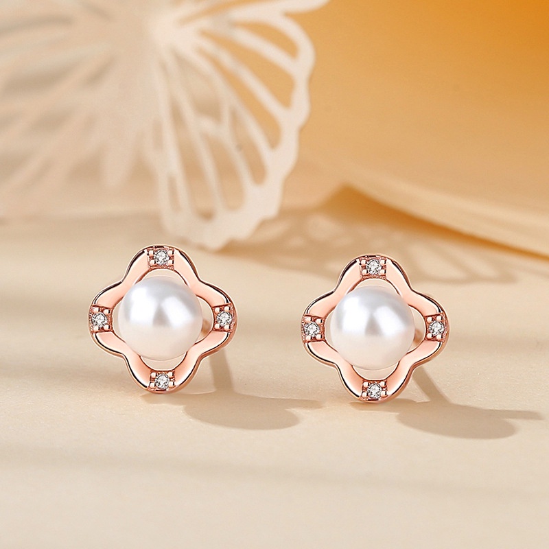 925 Sterling Perak Satu Minggu Anting-Anting Perempuan Sederhana ins Chanel Gaya Anting-Anting Versi Korea Influencer High-End Komuter Anting-Anting