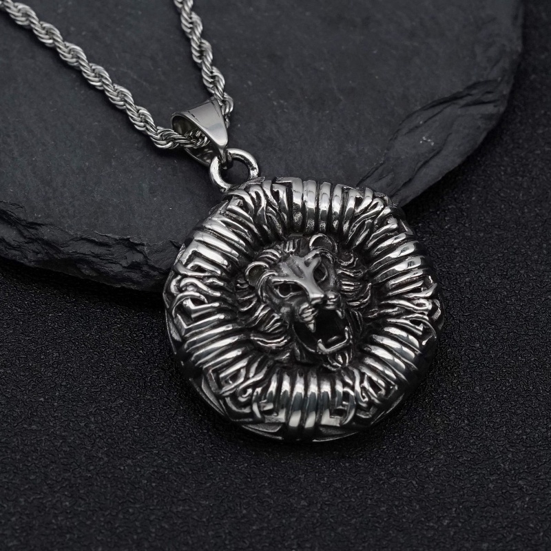 [Z H Perhiasan] Vintage Hip Hop Hexagon Lion Pendant Fashion Pria Dan Wanita Anti Karat Kalung Punk Pesta Rock Titanium Steel Perhiasan Aksesoris