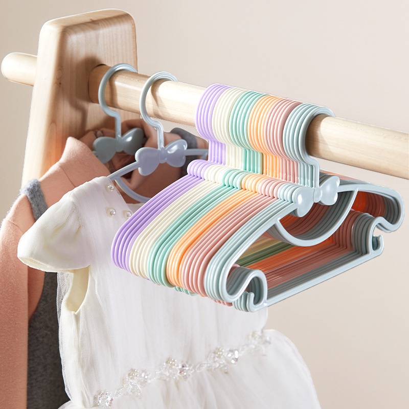 1 Pc Rumah Tangga Portable Anak Busur Gantungan Baju Plastik Anti-slip Bayi Coat Drying Rack Menebal Tahan Angin Organizer Pakaian