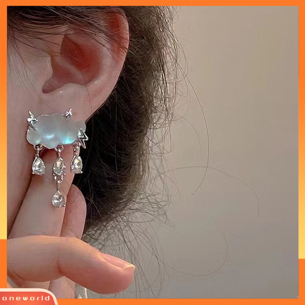 [EONE] 1pasang Anting Pejantan Desain Awan Hujan Elegan Temperamen Hadiah Menyenangkan Kristal Imitasi Raindrop Pendant Menjuntai Anting Perhiasan Fashion
