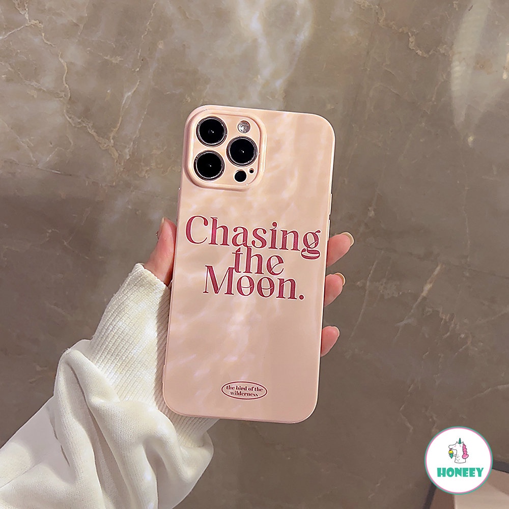 IPHONE Pink Gadis Chase Moon Retro Art Phone Case Untuk Iphone14 13 12 11 Pro Max Case Lucu Vintage Perlindungan Manis Soft Cover