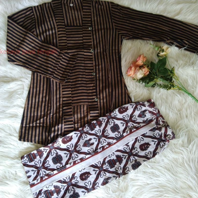 Lurik Setelan Kebaya Lurik Anak Perempuan Bahan Katun Baju  Adat Anak Jawa Kebaya Bludru