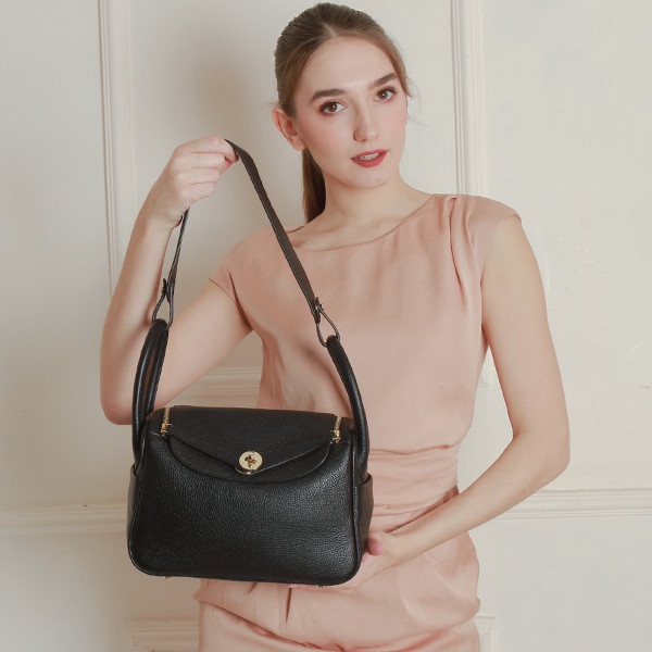 

TERMURAH SL-06BK MINDY IN BLACK FAMOUS DESIGNER TOTE BAG