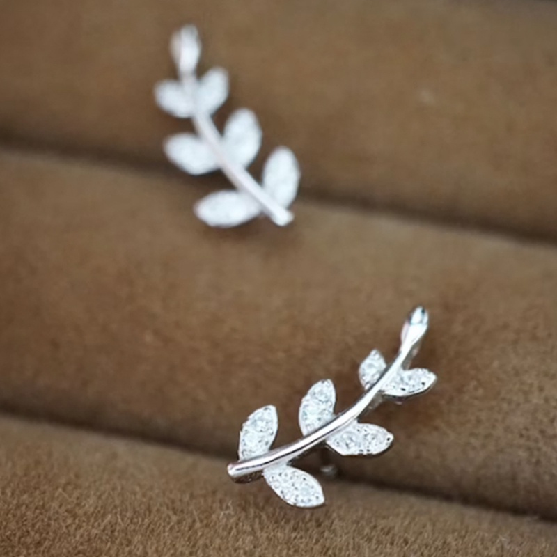 Dainty Leaf Olive Shaped Silver Color Stud Earrings Untuk Wanita Shiny Daily Wear Fancy Girl Ear Earrings Perhiasan Fashion