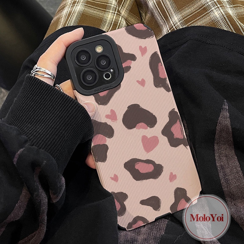 IPHONE Ins Cinta Hati Shockproof Case Kompatibel Untuk Iphone11 13 12 14 Pro MAX 7Plus XR X XS Max7 8 Plus Merek Trendi Leopard Jahitan Kontras Penutup Tekstur Kulit