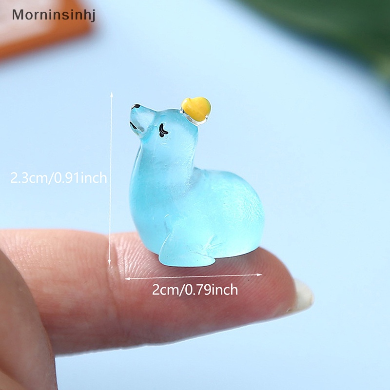 Mornin 2 Pcs Mini Bulu Bercahaya seal Resin Patung Kerajinan Outdoor Taman Gelap Bercahaya Miniatur Hewan Berkebun Aksesoris id