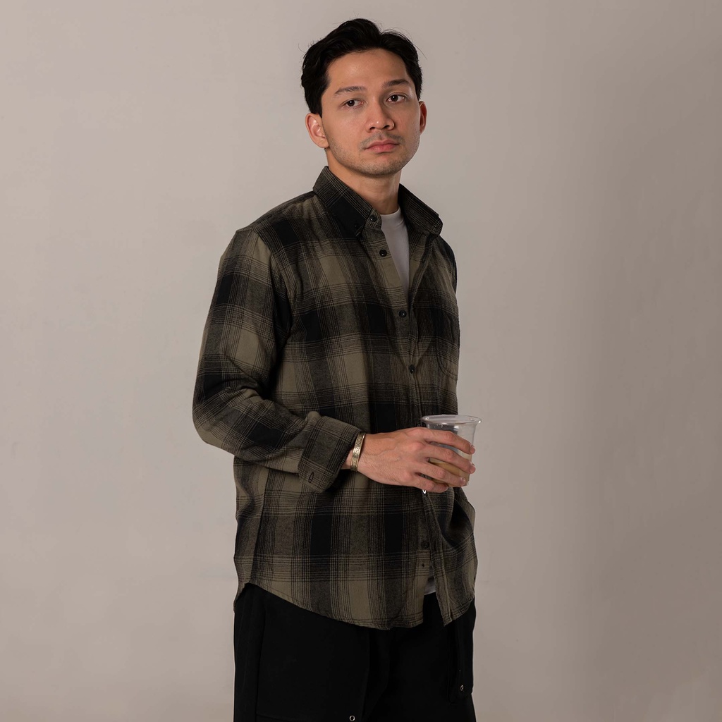 Kemeja Flanel Pria WOODCUTTER Dark Victoria Flannel Shirt Lengan Panjang