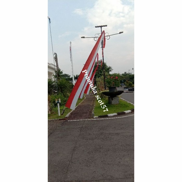 umbul umbul Layur Merah Putih polos 5m