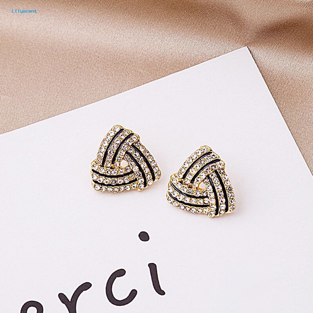 Lilyscent Fashionable Wanita Berlian Imitasi Bentuk Segitiga Stud Earrings Aksesori Perhiasan