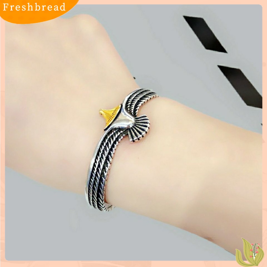 &lt; Freshbread &gt; Manset Gelang Electroplating Vintage Ukiran Pembukaan Anti-Korosif Menghias Karat-Bukti Pria Retro Elang Terbang Gelang Aksesori Pakaian