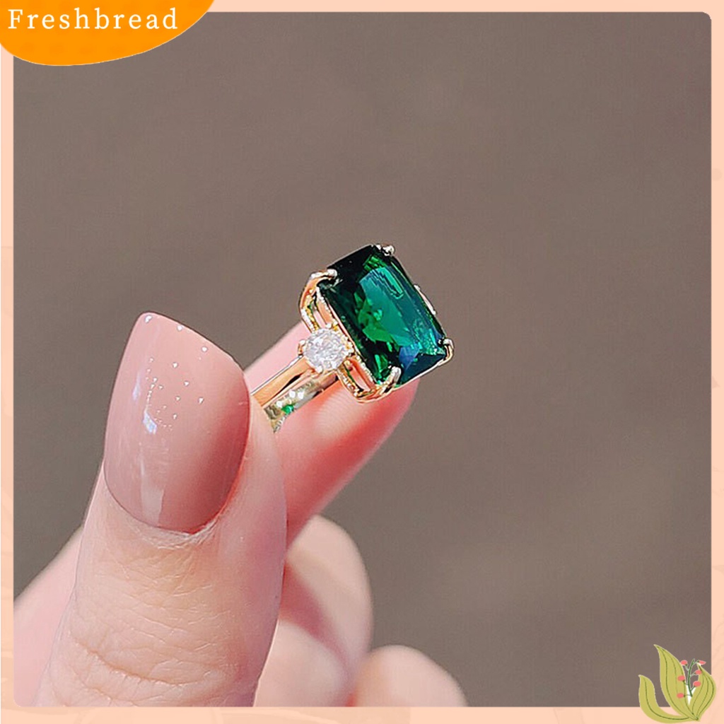 &lt; Freshbread &gt; Cincin Jari Gaya Sederhana Semua Pertandingan Mengkilap Mempesona Efek Visual Ultra-Ringan Hias Alloy Wanita Simulasi Permata Batu Zamrud Cincin Untuk Wanita