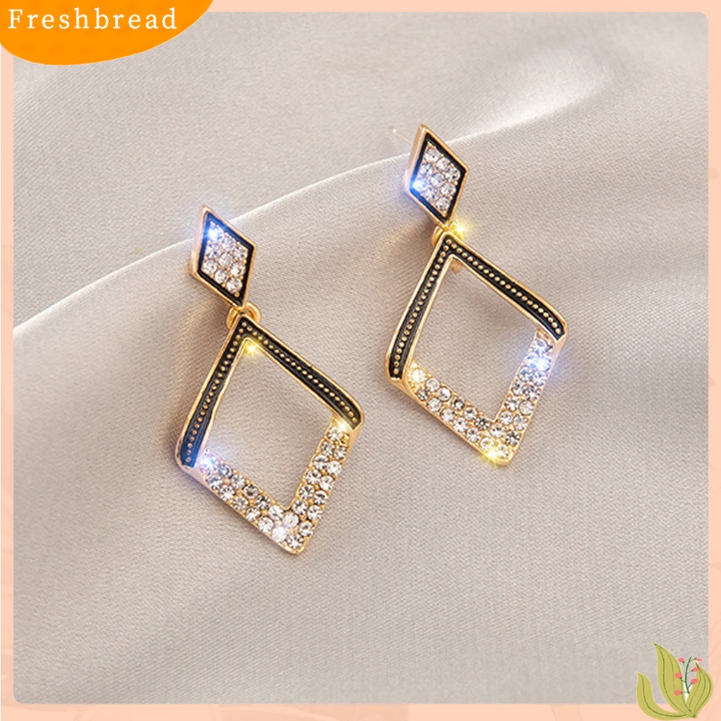 {In Stock} 1pasang Anting Menjuntai Hati Berlian Imitasi Perhiasan Gaya Korea Mutiara Imitasi Stud Earrings Hadiah Ulang Tahun