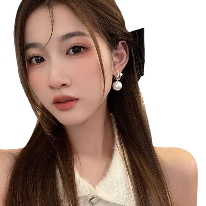 Korea Pop Baru Cahaya Mewah Mode Sederhana Anting Mutiara Perempuan