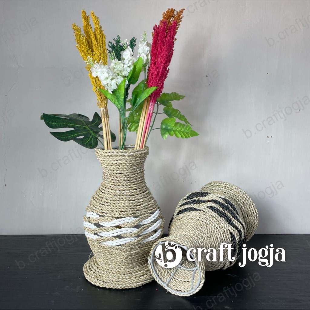 Guci Vas Bunga Anyaman Seagrass Tempat Bunga Kering Dekorasi Rumah Kerangka Besi