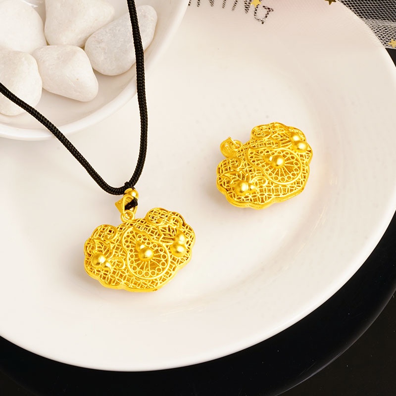 Goldkingdomdom Aksesoris Perhiasan Fashion Ready Stock Kalung Liontin Labu Kerawang Lapis Emas Menarik Untuk Menyesuaikan Kabel Hitam